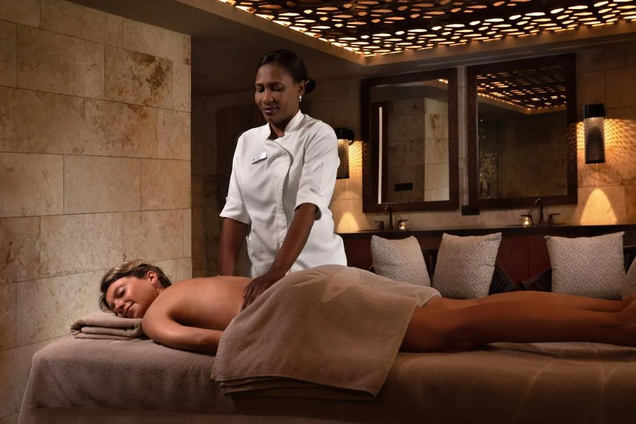 Unique Club at Lopesan Costa Bávaro Resort Punta Cana